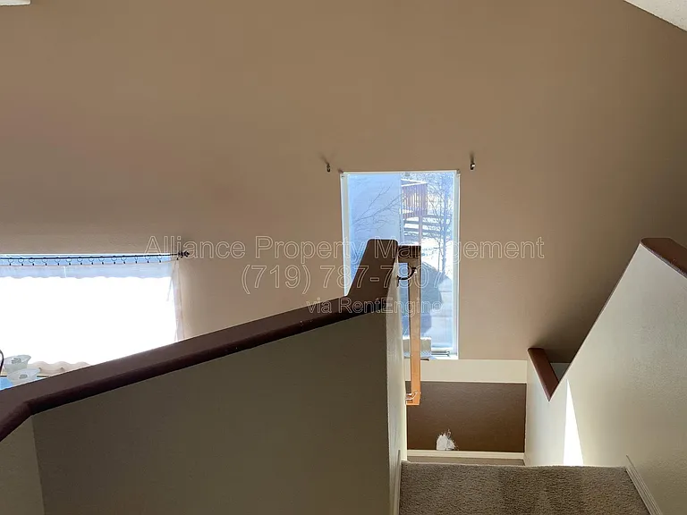 212 Oxbow Dr — Photo 15