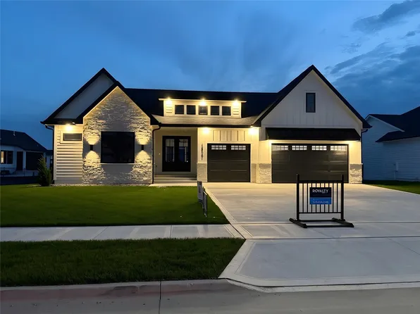 18190 Hidden Knl, Clive, IA 50325