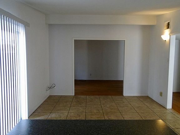 4th image of 4426 Humble Ave