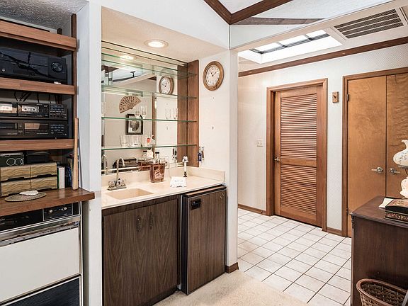 3rd image of 108 Crestwood Cir Unit 1-8