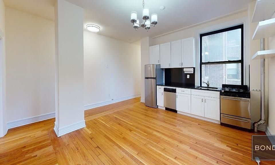 1st image of 324 W 84th St #80