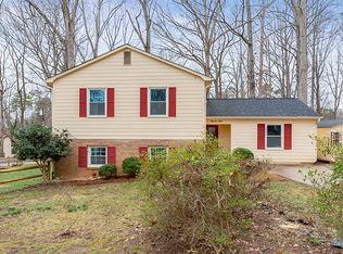 4608 Oakwood Cir, Gastonia, NC 28056