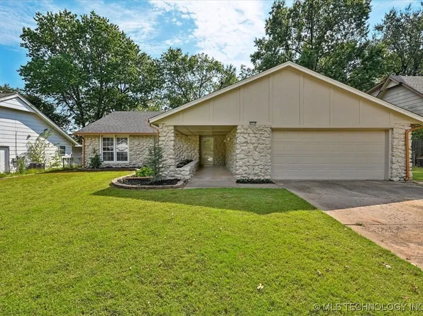 3710 E 85th St, Tulsa, OK 74137