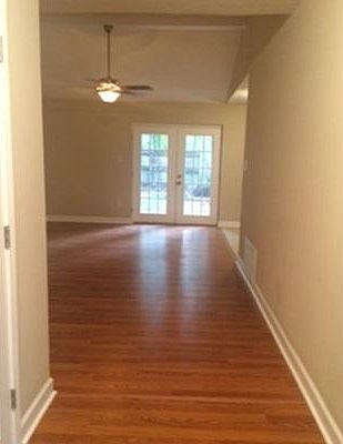 1st image of 1104 Hickory Hill Dr