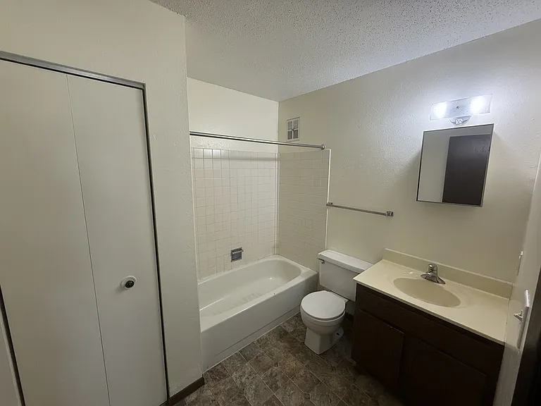 1108 N 3rd St #8E — Photo 7