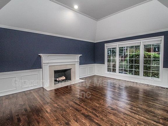4th image of 2806 155th St SE
