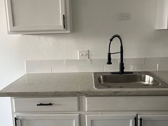 2nd image of 737 Lilly Ln #14B