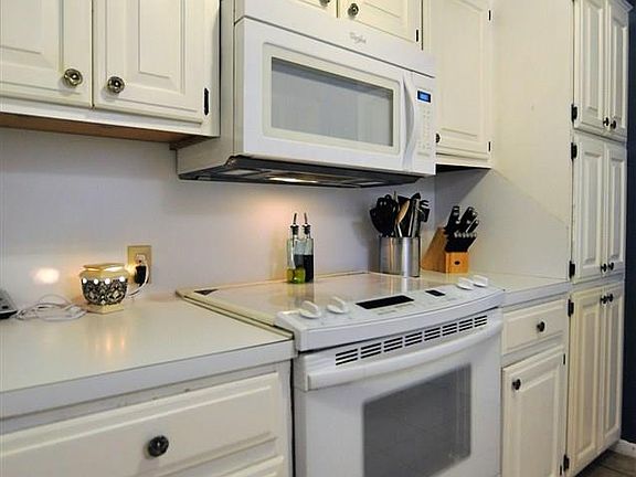 5th image of 214 Windridge Dr