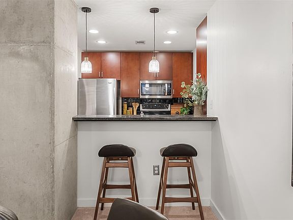 5th image of 360 Nueces St APT 1112