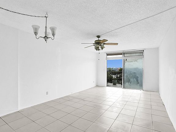 5th image of 1465 NE 123rd Street #714