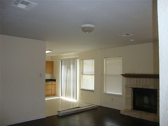 4th image of 1501 Sedbury Way