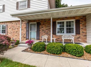 1214 Coral Dr, Sun Prairie, WI 53590