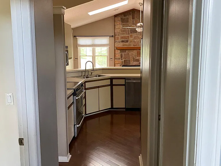 3613 Calyx Ct — Photo 7