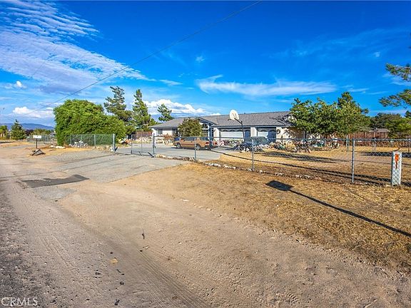 3rd image of 17821 Mauna Loa St