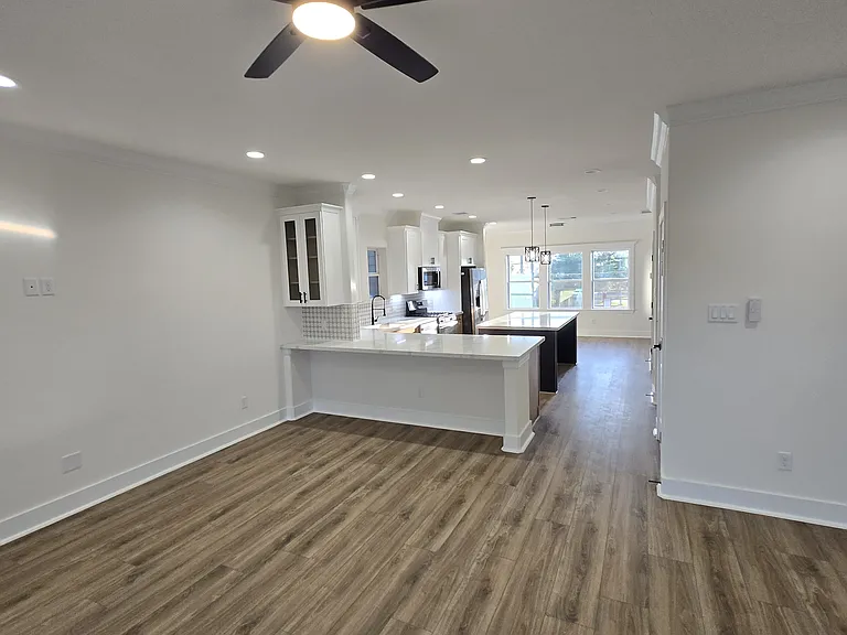 3802 Yale St — Photo 18