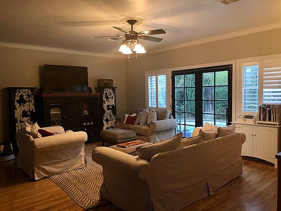 3rd image of 6949 Pecan Ave