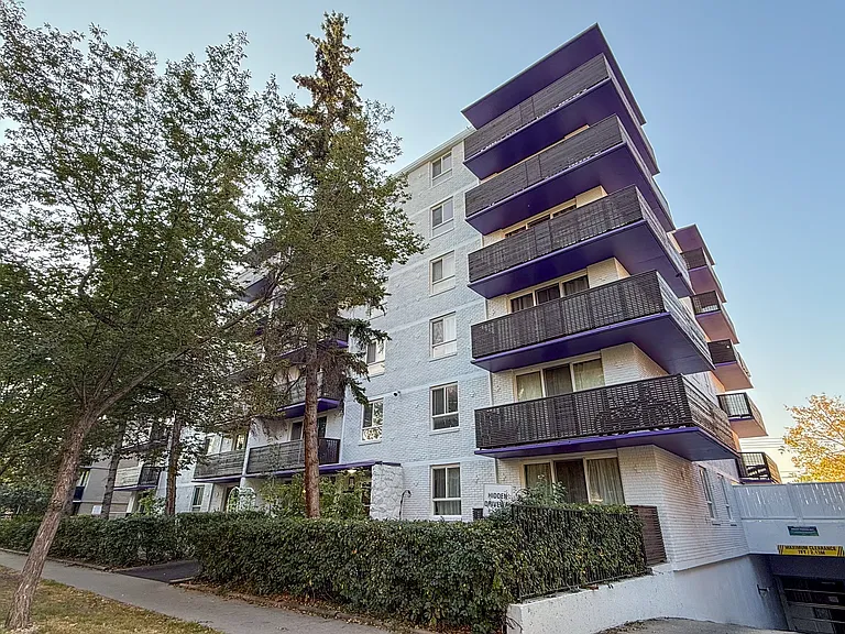 1231 15th Ave SW — Photo 17