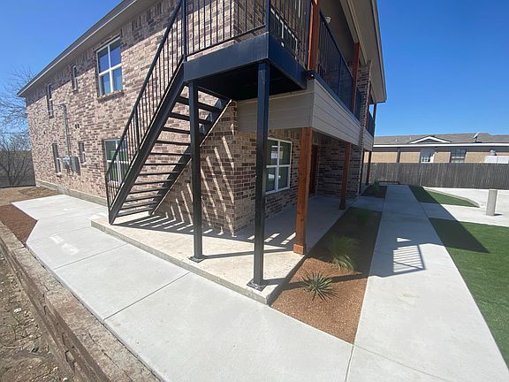 3rd image of 108 Arrowhead St #C