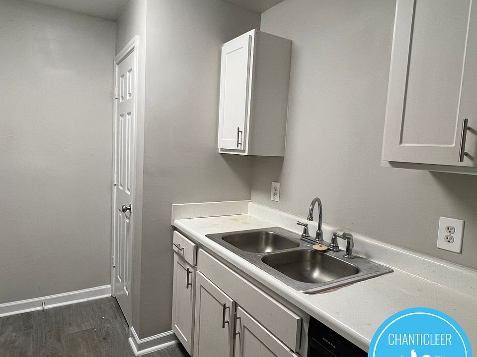 1st image of 1041 W Barton St #11475079