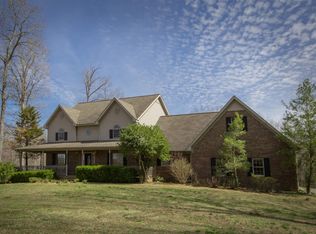 375 Mullins Ln, Benton, KY 42025