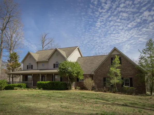 375 Mullins Ln, Benton, KY 42025