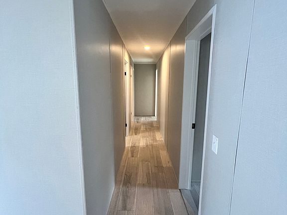 5th image of 3372 Geranium Dr