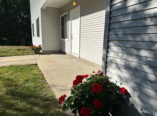 66 Girard Ave, Newport, RI 02840