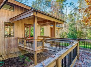 202 Riverhouse Dr, Dahlonega, GA 30533