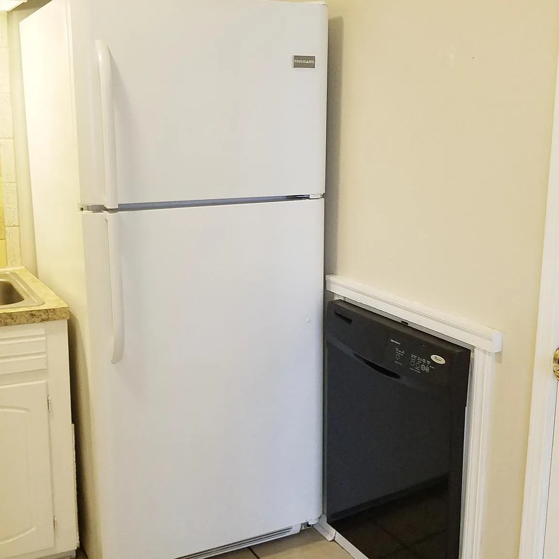 2 bed, 650 sqft, $550 — Photo 3
