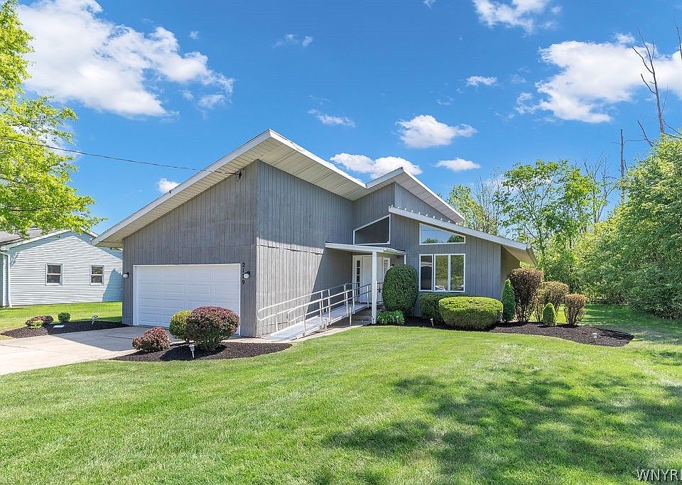 1st image of 2179 Stony Point Rd