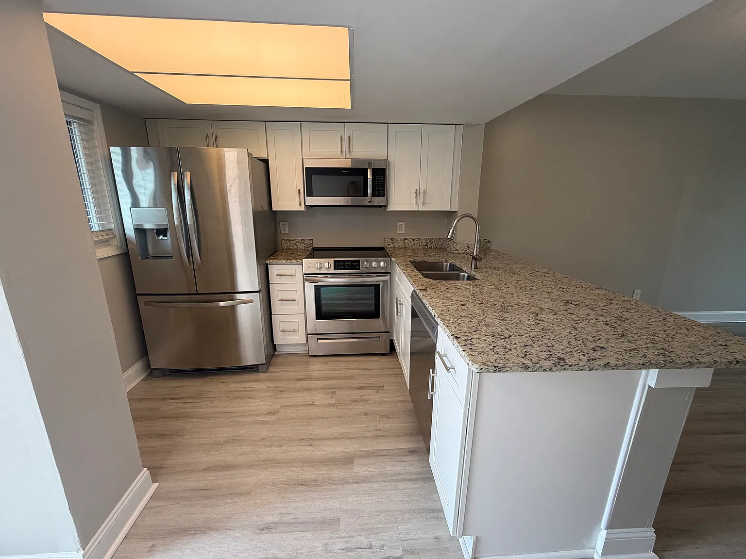 1301 Pridgen Rd — Photo 3