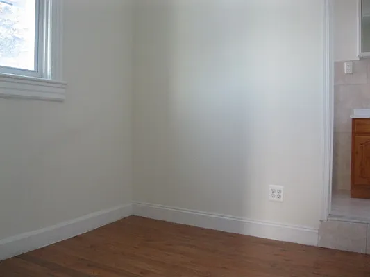 Rented by The Hamilton Group | media 12