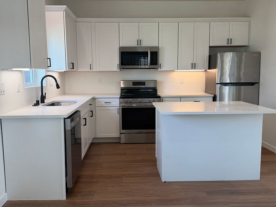1st image of 720 W York Ave #722