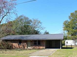 76 Orson Dr, Defuniak Springs, FL 32433