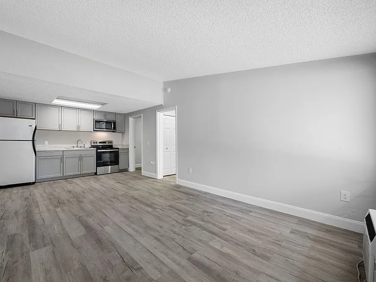 Apollo Beach Villas — Photo 18