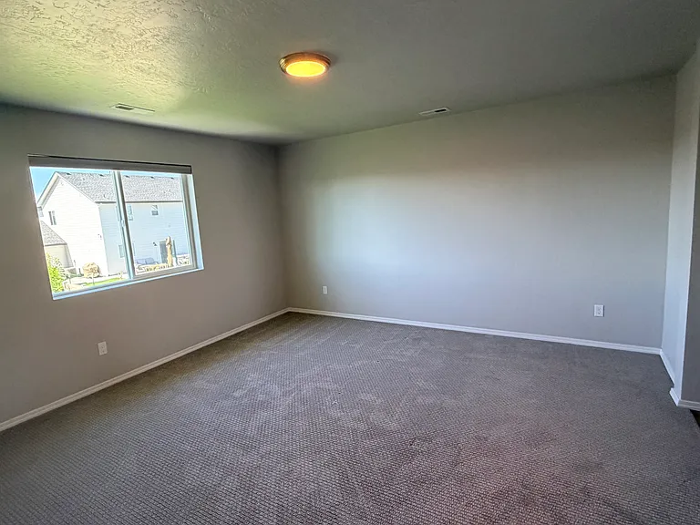 659 W Wolf Willow — Photo 11