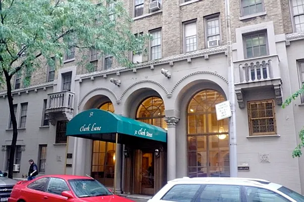 Rented by Corcoran | media 23