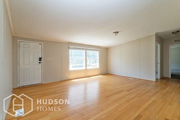 Hudson Homes Management - Living Room