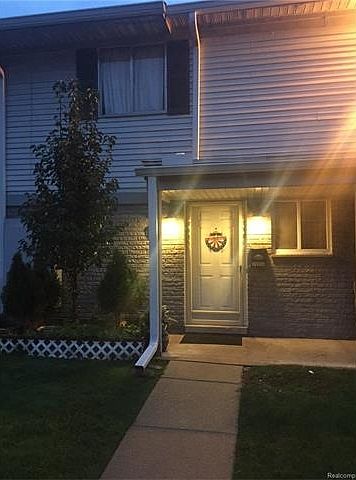 1st image of 15556 Dupage Blvd