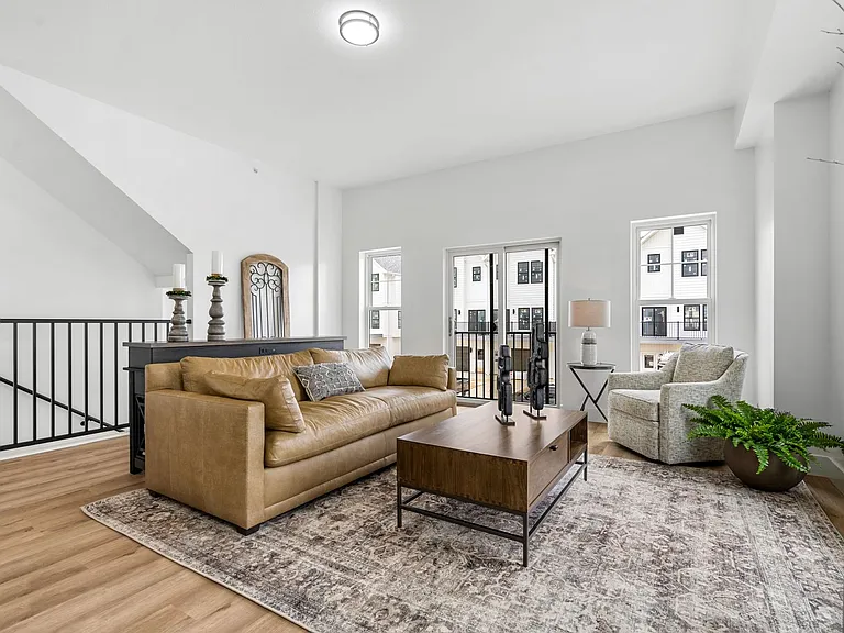 NorthWest TownHomes — Photo 3