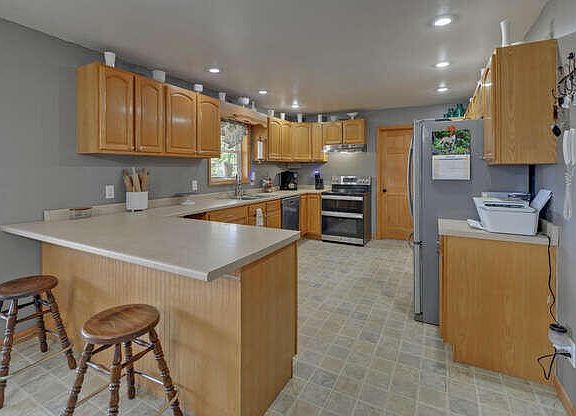 4th image of 140 Newman Rd #B
