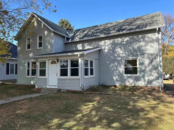 402 Maple St, Humphrey, NE 68642