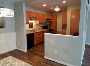 1210 Landmark Trl N, Hopkins, MN 55343