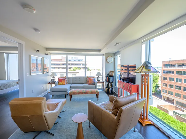 925 N Fairfax St #502 — Photo 7