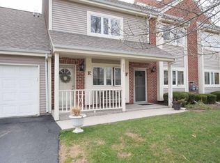 558 Westfield Way, Pewaukee, WI 53072