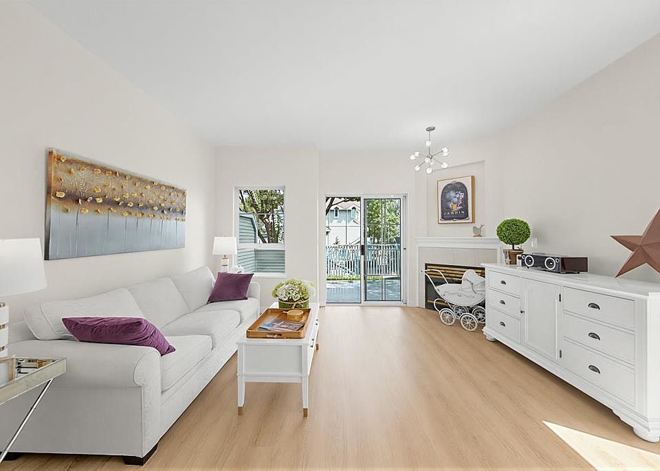 1st image of 22000 Sharpe Ave #30
