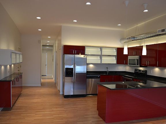 3rd image of 2645 Gratiot Ave