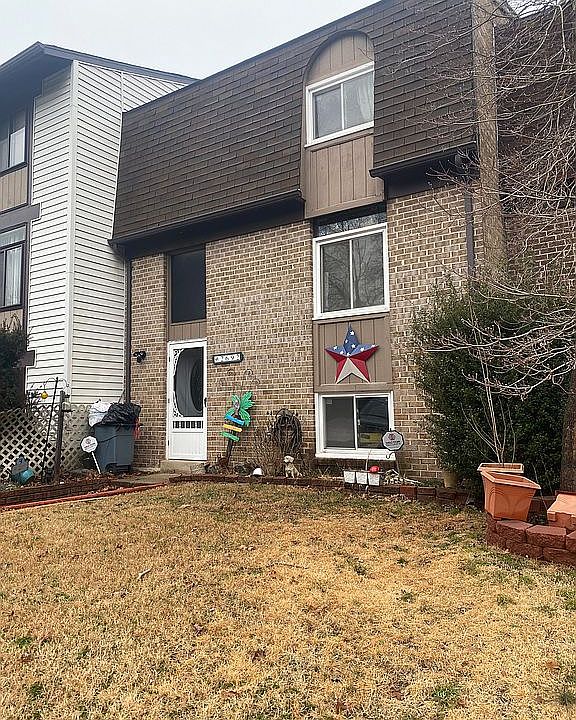 1st image of 2692 Seville Cir
