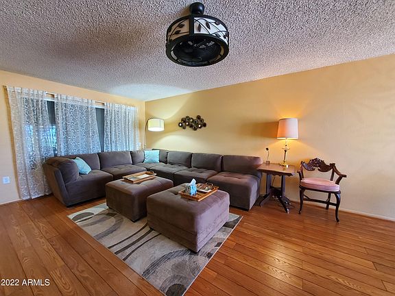 4th image of 9734 W AUGUSTA Drive