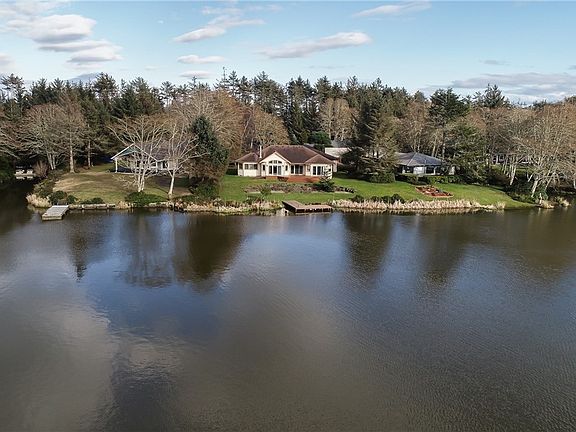 3rd image of 748 Kingfisher Pl